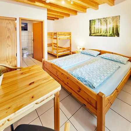 Gaestehaus Viktoriya Nur Wenige Minuten Zum Europa-park 3* روست